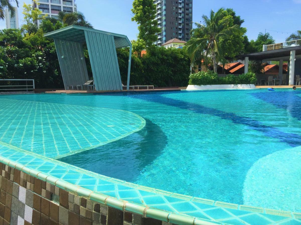 Cosy Lumpini Beachfront One Bedroom Jomtein Jomtien Beach Exterior foto