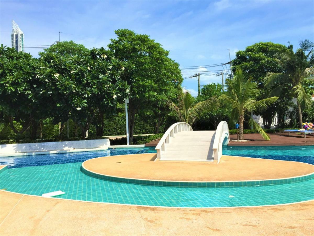 Cosy Lumpini Beachfront One Bedroom Jomtein Jomtien Beach Exterior foto